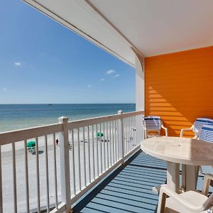 Beachfront Suite